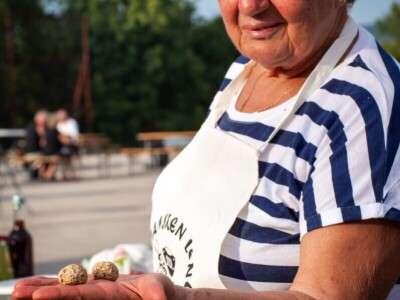 Vrsaranski amareti Vrsaranski amareti