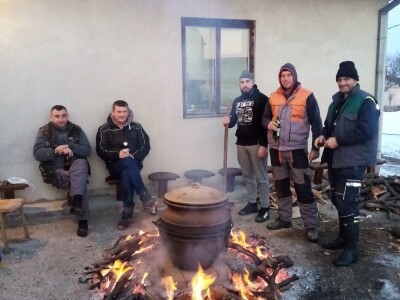 Vrućijada, selo Radanovci kod Kosjerića, Zapadna Srbija Vrućijada, selo Radanovci kod Kosjerića, Zapadna Srbija
