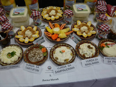 Vurda sa tartufom, sampinjonima i maslinama