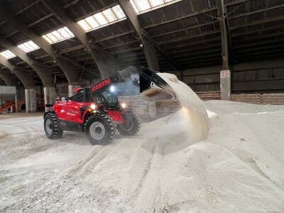 Euromarkt - viličari i utovarivači u Petrokemiji