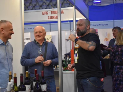 WineOS 2023.