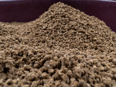 Woolee organsko dušično gnojivo i repelent za puževe