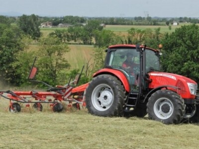 Traktor McCormick X5