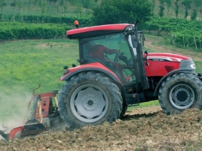 Traktor McCormick X60