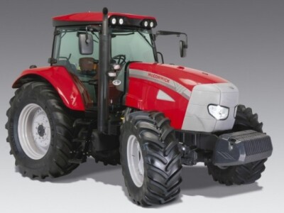 Traktor McCormick XTX