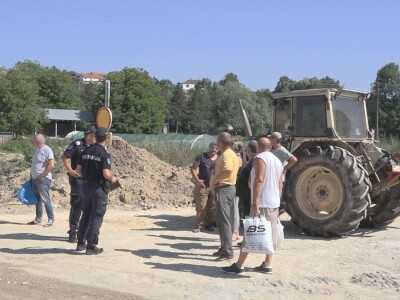 Za godinu i po dobili samo obećanja Za godinu i po dobili samo obećanja
