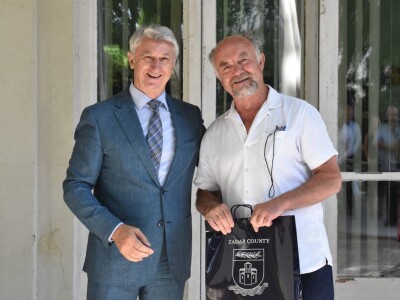 Zadarski župan Longin okupio i darivao uspješne vinare, sirare i maslinare Zadarski župan Longin okupio i darivao uspješne vinare, sirare i maslinare