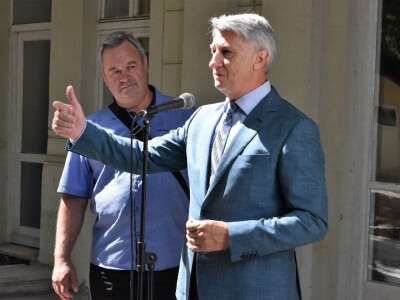 Zadarski župan Longin okupio i darivao uspješne vinare, sirare i maslinare Zadarski župan Longin okupio i darivao uspješne vinare, sirare i maslinare