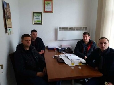 Zemljoradnička zadruga "AT" podiže plantažu lješnika Zemljoradnička zadruga "AT" podiže plantažu lješnika