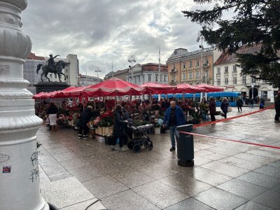Zagrebačka tržnica Dolac ide u sanaciju, prodavači razočarani novim pozicijama