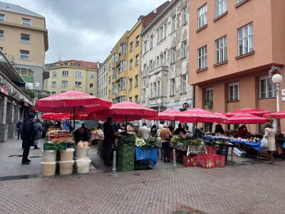 Zagrebačka tržnica Dolac ide u sanaciju, prodavači razočarani novim pozicijama