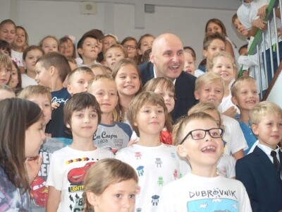 Započela akcija "Danas jedemo vina"