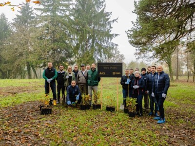 Zaposlenici tvrtke RWA Hrvatska i ICL-a posadili hektar šume
