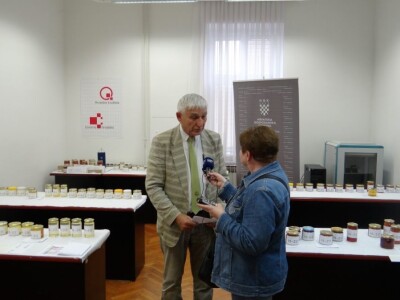 ZAVRŠENO OCJENJIVANJE 23. SORTNIH VRSTA MEDA U HGK ŽK OSIJEK!