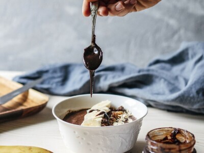 Zdravi slatki namazi Velislave Ruslanove Romanove-Tomić Zdravi slatki namazi Velislave Ruslanove Romanove-Tomić