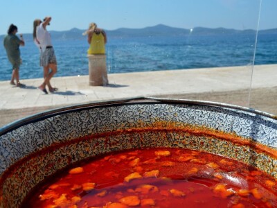 ZELENO I PLAVO NA ZADARSKOJ RIVI - Sajam proizvoda Udruge branitelja proizvođača Panonija