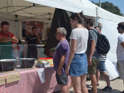 ZELENO I PLAVO NA ZADARSKOJ RIVI - Sajam proizvoda Udruge branitelja proizvođača Panonija