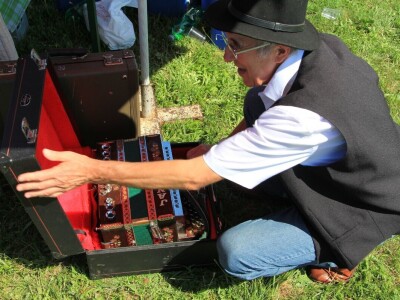 Žetva zobi u Gorskom kotaru na tradicijski način