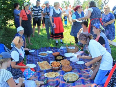 Žetva zobi u Gorskom kotaru na tradicijski način