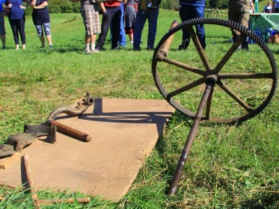 Žetva zobi u Gorskom kotaru na tradicijski način