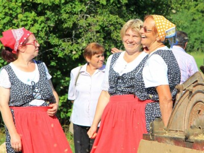 Žetva zobi u Gorskom kotaru na tradicijski način