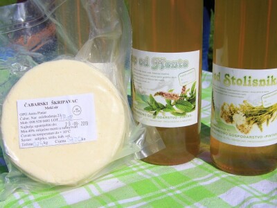 Žetva zobi u Gorskom kotaru na tradicijski način