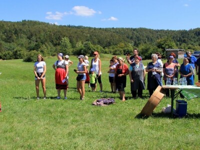 Žetva zobi u Gorskom kotaru na tradicijski način