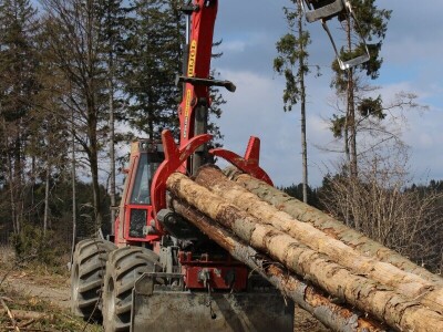 Zglobni traktor Bijol BWS 240