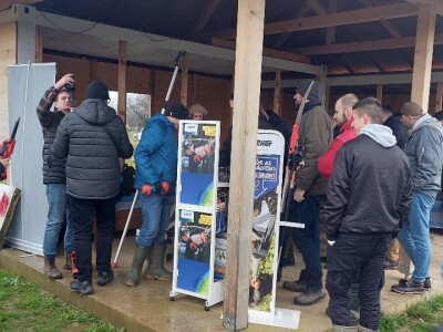 Zimska rezidba voća Zimska rezidba voća