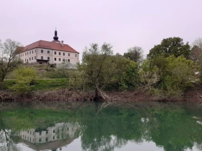 Žitna lađa Zora