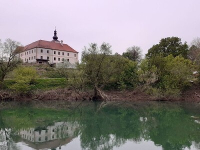 Žitna lađa Zora Žitna lađa Zora