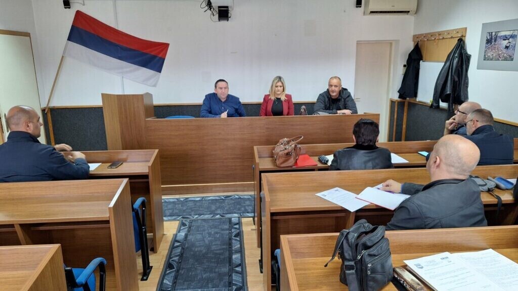 Zasijedao lokalni krizni centar