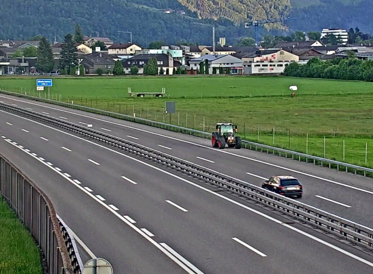 vožnja trakorom u suprotnom smjeru, Švicarska