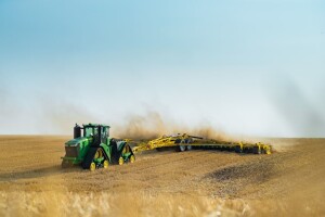 John Deere i Bednar srušili svjetski rekord u obradi zemlje