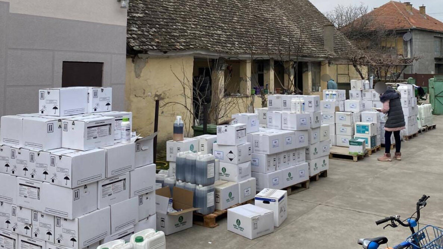 Zaplenjeno 8.975 nedeklarisanih preparata za zaštitu bilja, sa isteklim rokom