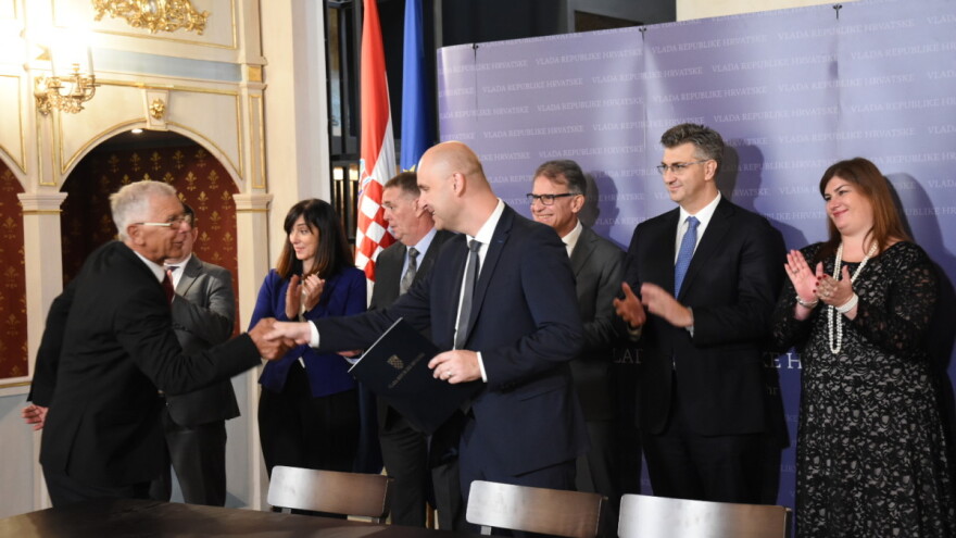 2,5 milijuna kuna za modernizaciju dalmatinskih vinarija i obnovu uljare