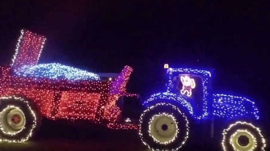 Cela Irska dolazi da vidi božićni traktor