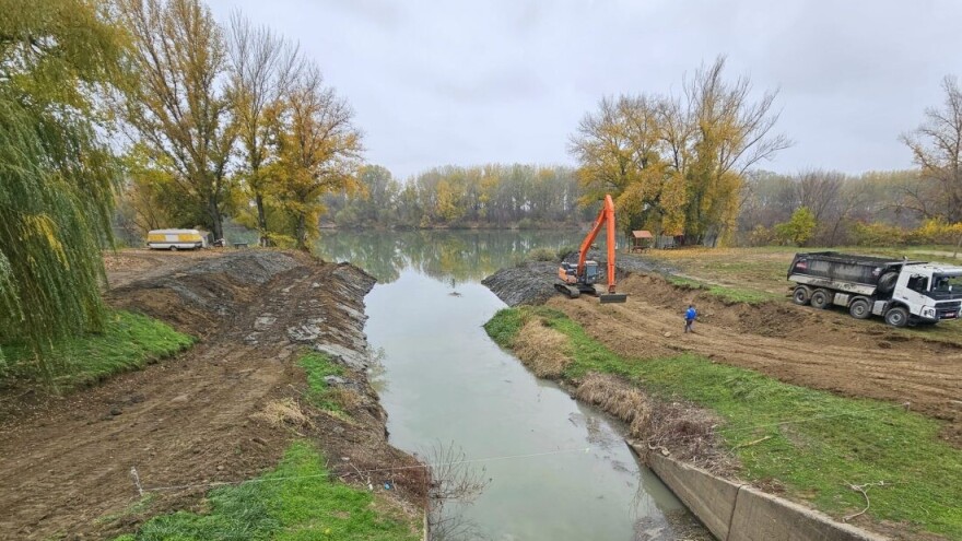 Počelo vađenje mulja i čišćenje kanala Zlatica