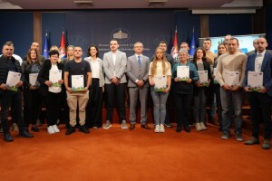 Uručena rešenja dobitnicima IPARD III podsticaja za traktore
