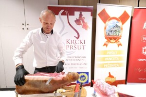 Krčki pršut Vjekoslava Žužića šampion 10. Dana hrvatskog pršuta