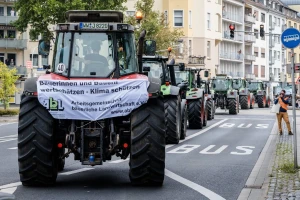 ZPP ide u korist velikih gazdinstava? Na njemačkim ulicama protestovalo 1.300 ljudi