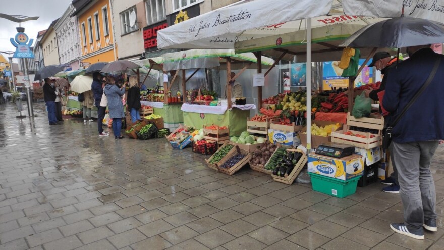 Uprkos lošem vremenu "Zlatna jesen Bugojno" održana - zadovoljni i izlagači i posjetioci