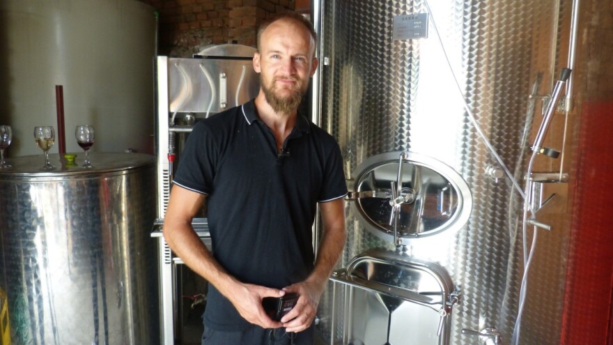 Vinarske majstorije obitelji Kraljić, aroma jagode u sivom pinotu