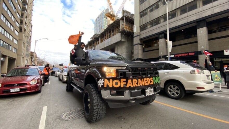 Nezapamćeni protesti poljoprivrednika u Indiji - traže ukidanje novih zakona