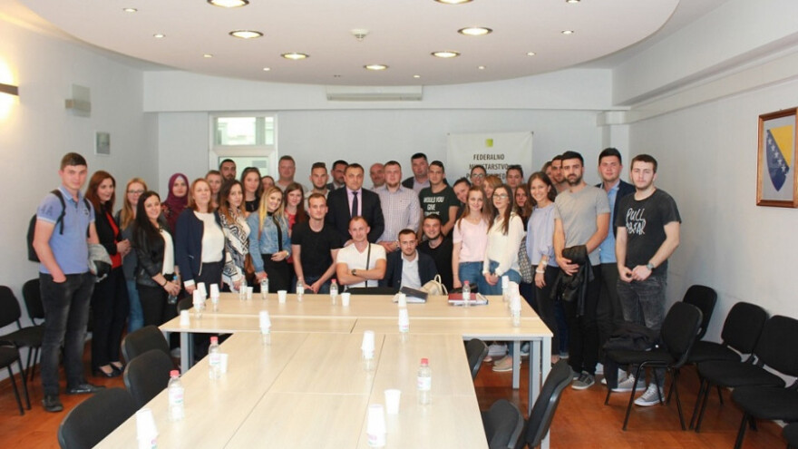 Omladinskim zadrugama do razvoja poljoprivrede