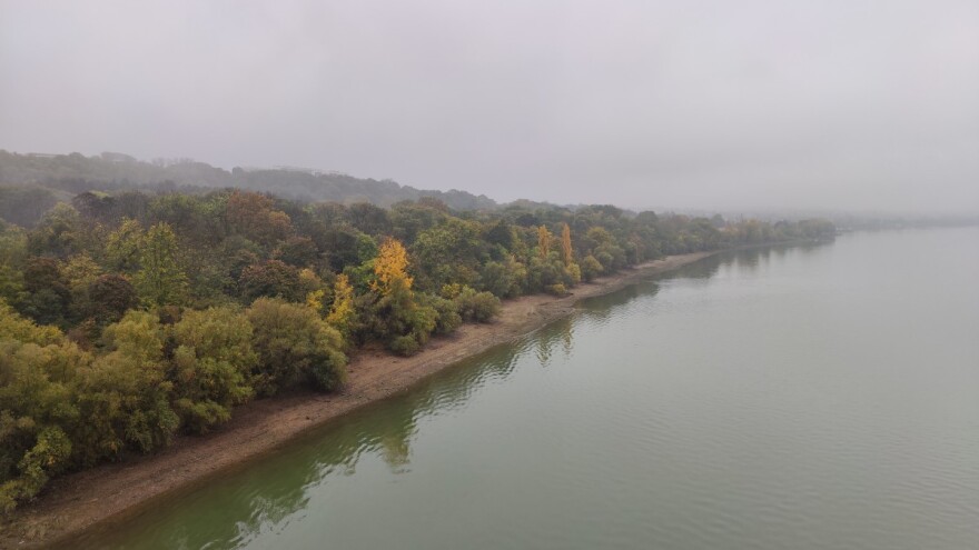 Do nedelje oblačno i hladno sa slabom kišom i maglom