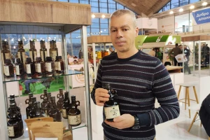 Robert Kocev: Koristite makovo ulje umesto apoteke, a da se "ne opijete"