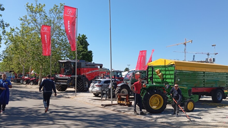 Glancanje mašina i završne pripreme pred 92. Poljoprivredni sajam u Novom Sadu