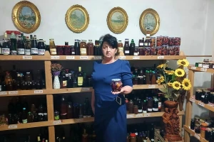 Zlatne ruke Dragice Jeremić: Iz Pribava teglice i kantice putuju širom države