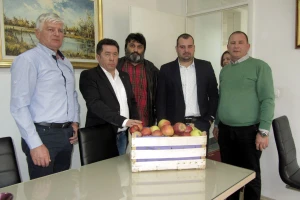 Pune hladnjače jabuka dočekale novu sezonu